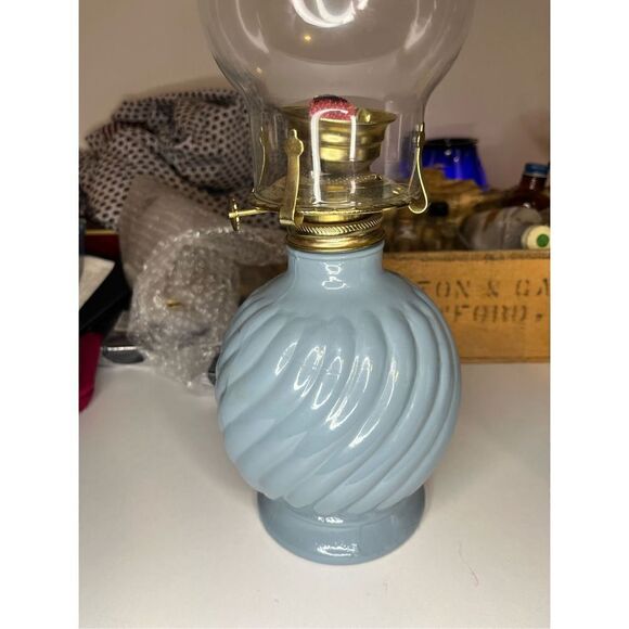 Oil lamp works! Glass globe Hong Kong sky blue - Picture 6 of 16